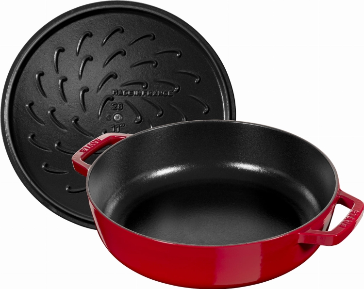STAUB IRON - Głęboka patelnia do duszenia z pokrywką 28 cm - czerwona.......jpg